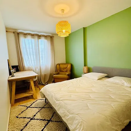 Le Molay Apartment *
