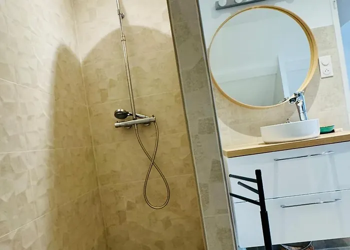 Le Molay Beaune (Cote d'Or)