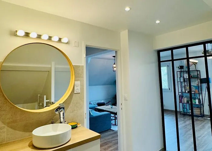 Le Molay Beaune (Cote d'Or)